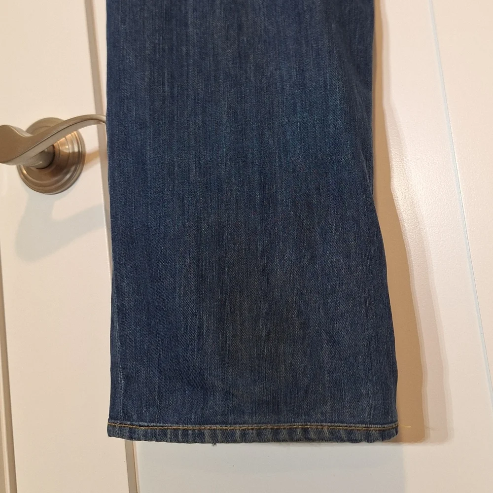 True Religion Bobby Jeans 32x31.5  Made In USA Cotton Lightly Distressed